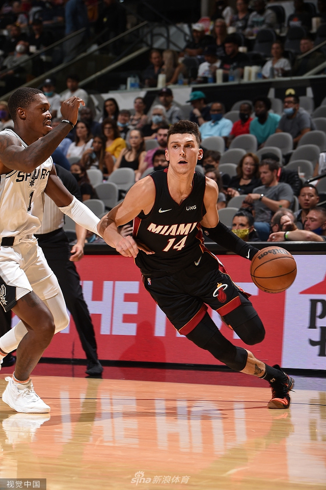 补席发挥巨 补席发挥巨